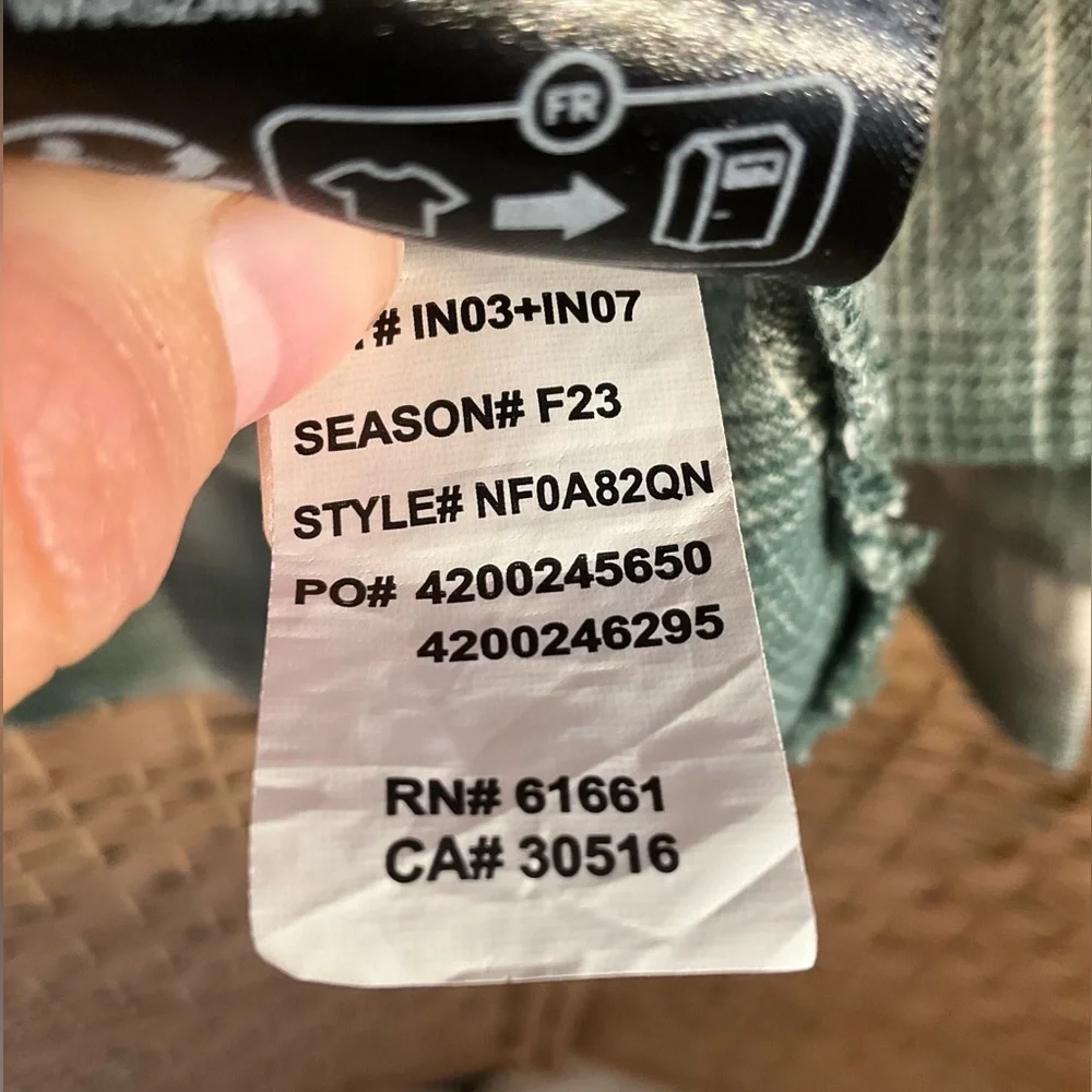 The North Face Plaid Cotton Shirt - Picture 7 of 10